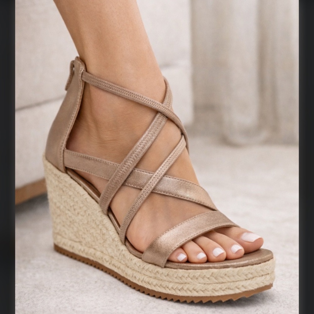 Eileen Fisher Wanda Metallic platform wedge sandal metallic leather Size 8.5